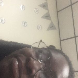 Meet your Posher, Derica